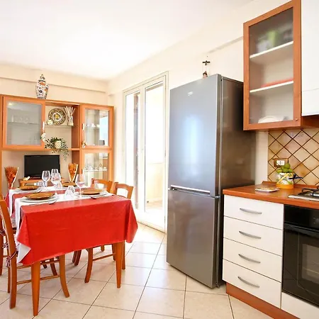 Apartamento Casa Luca Al Centro Di Vista Mare Con Parcheggio Privato *
